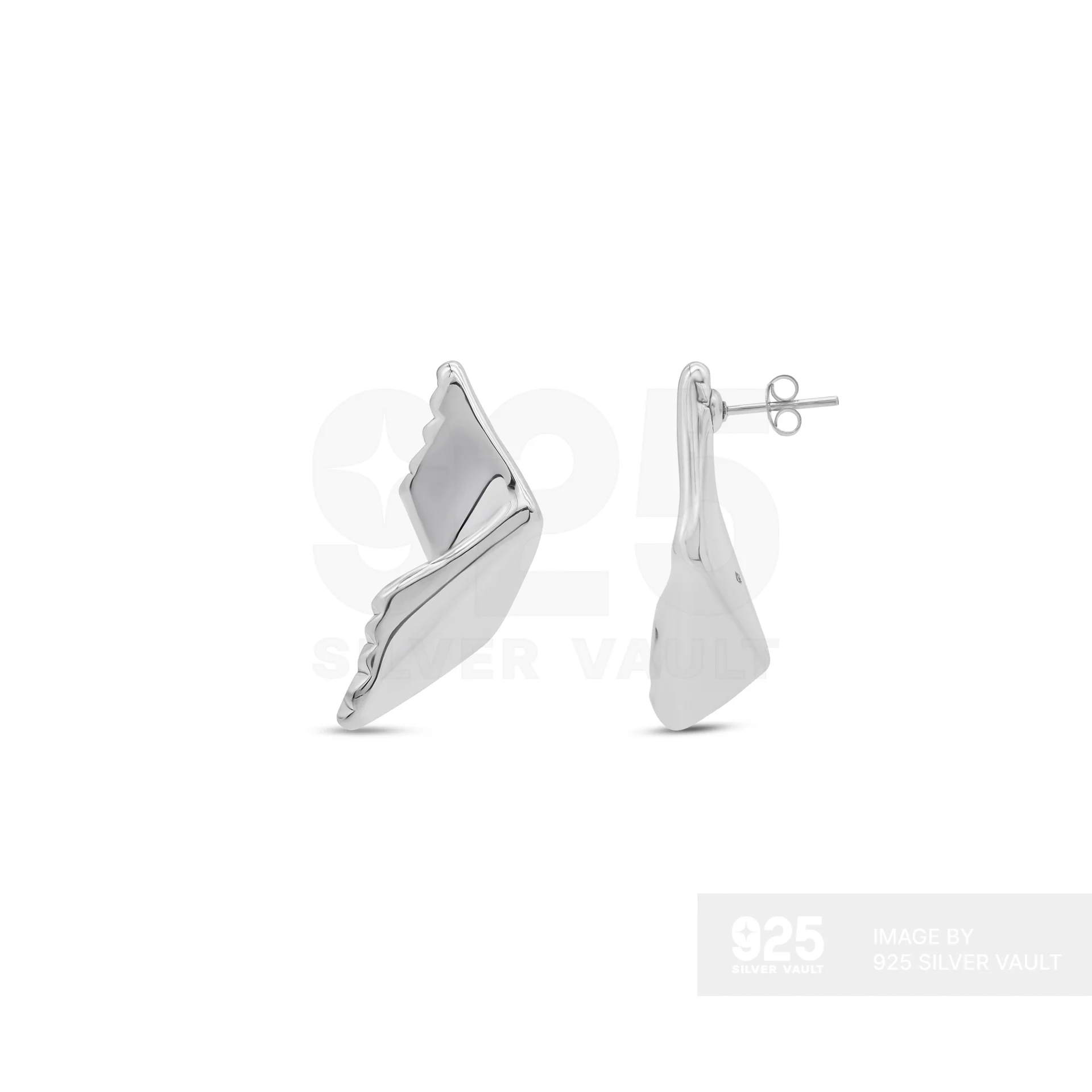 Plain Twisted Fold Stud Earrings with Wave Edge