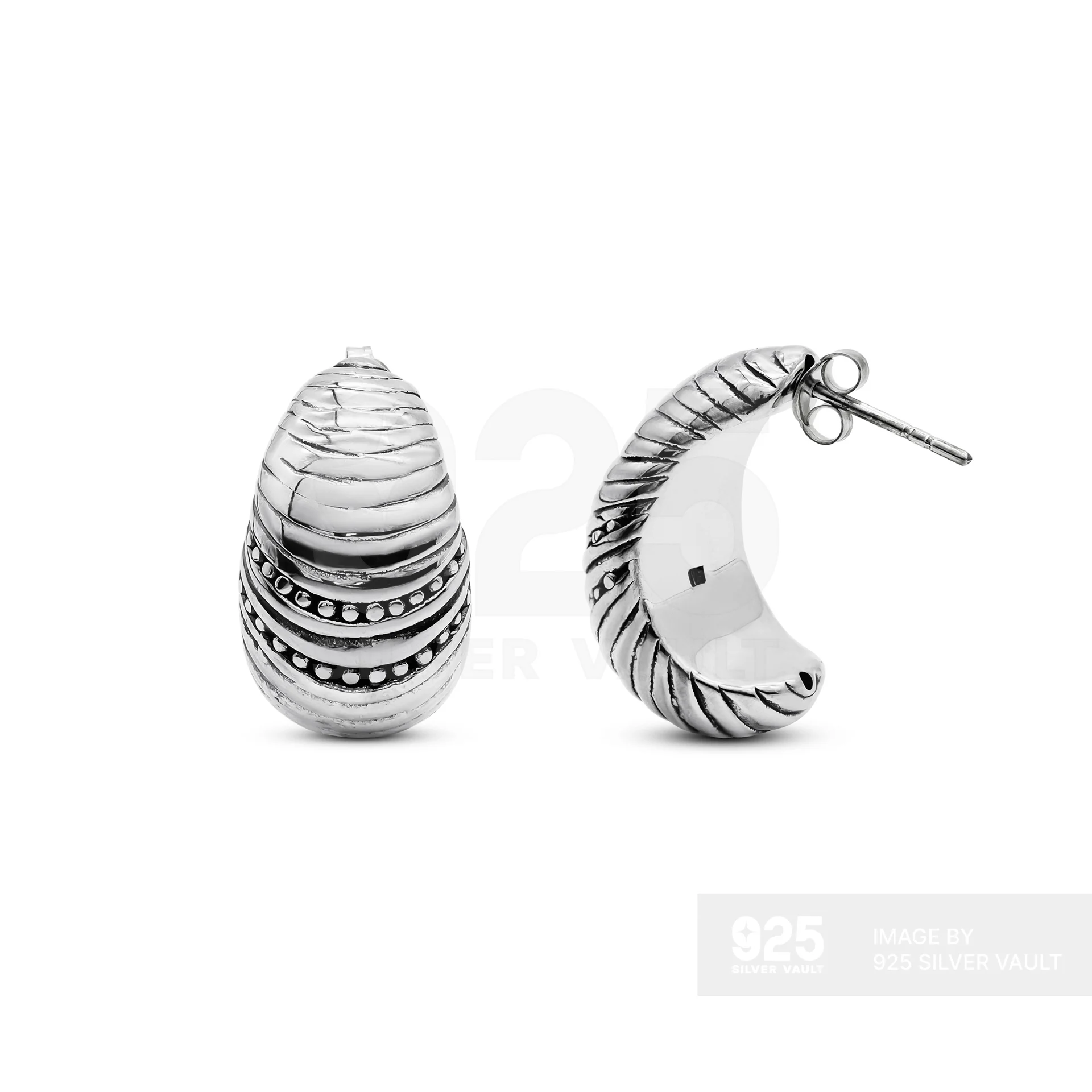 Ribbed and Beaded Curved Stud Earrings