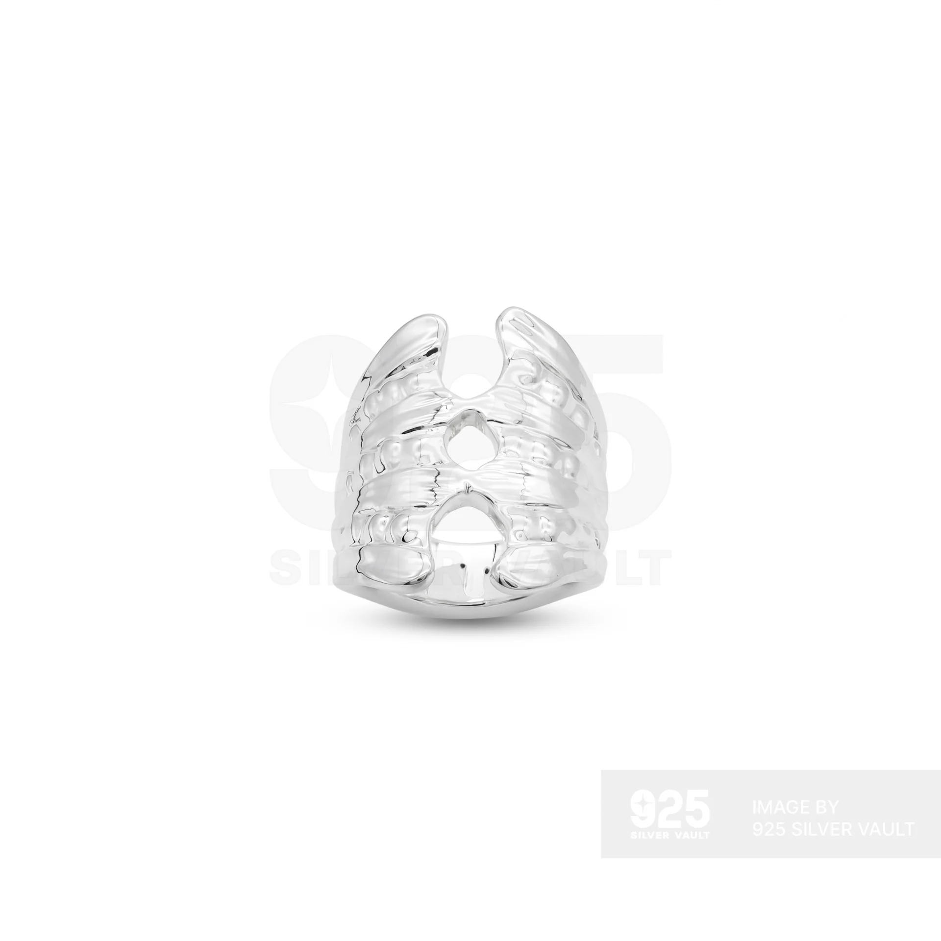 Open Wing Cutout Ring